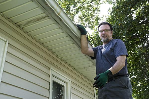 Gutter Cleaning of Staunton team